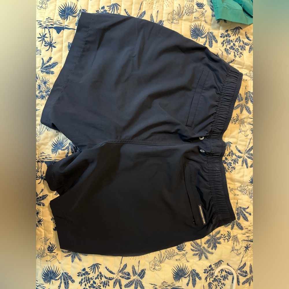 Southern Tide Swimming Trunks Size M, liner cut out
